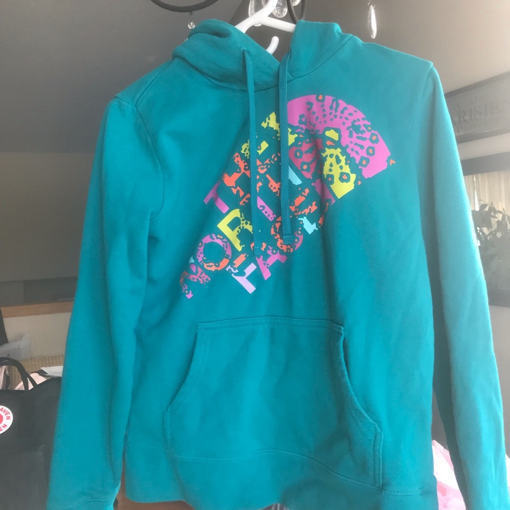 The North Face sweatshirt size small
